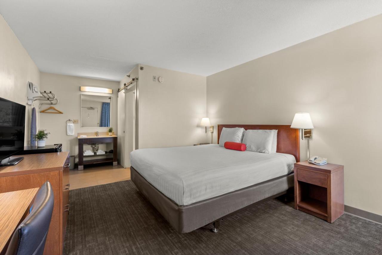 King Room at Good Nite Inn Buena Park