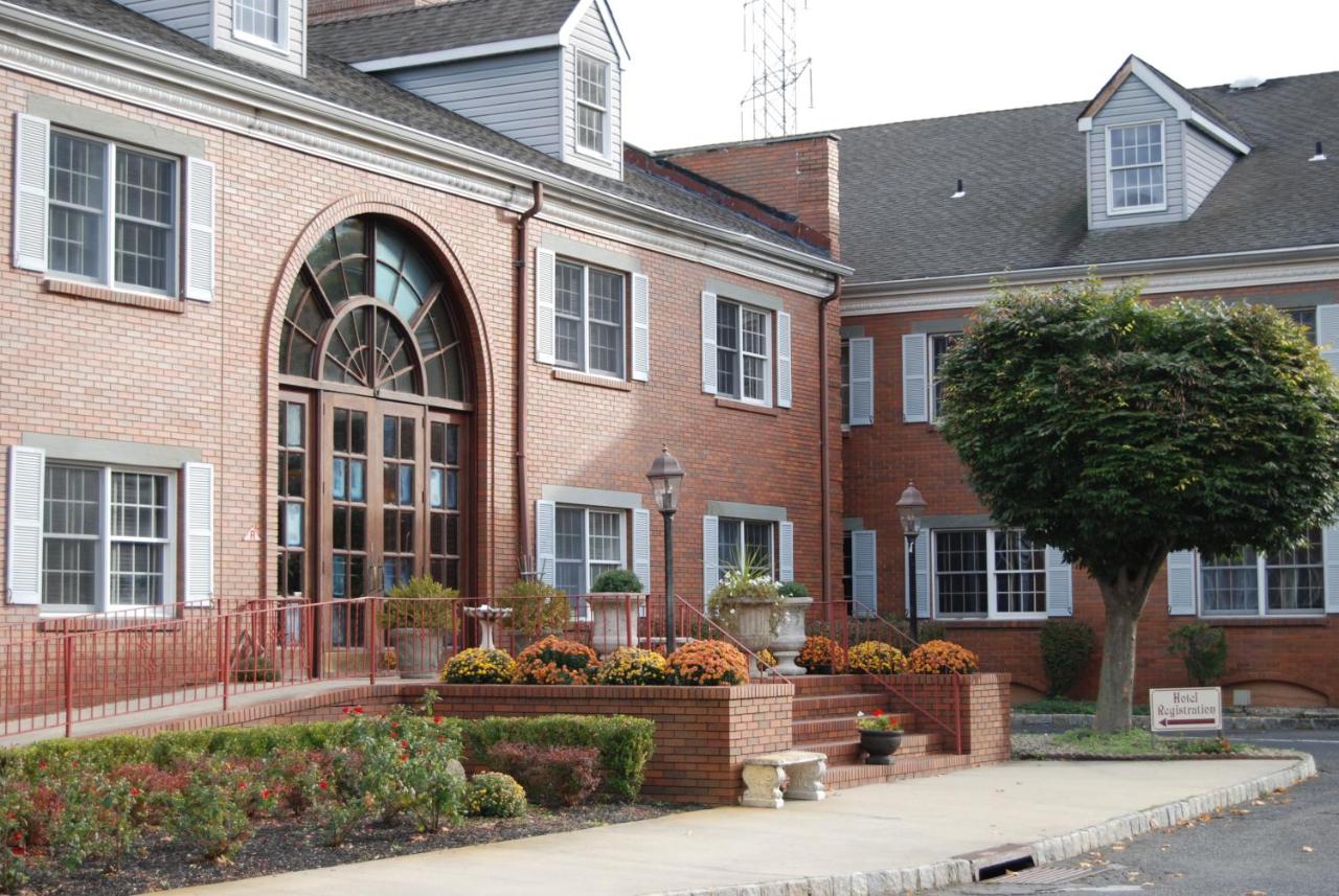 | Colts Neck Inn Hotel