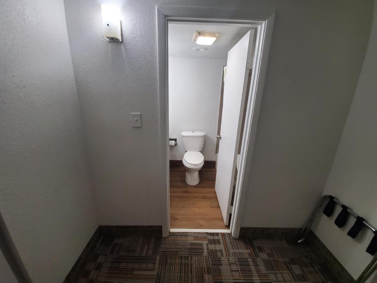 | Royal Inn Hotel
