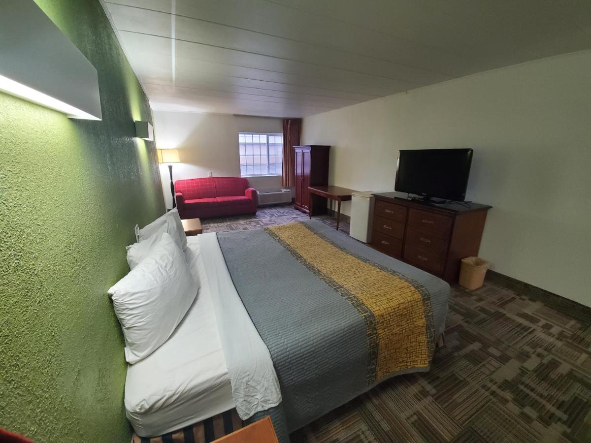 | Royal Inn Hotel