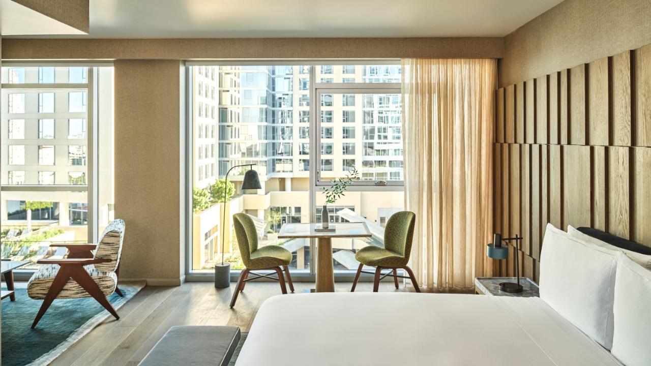 King Studio at Conrad Los Angeles