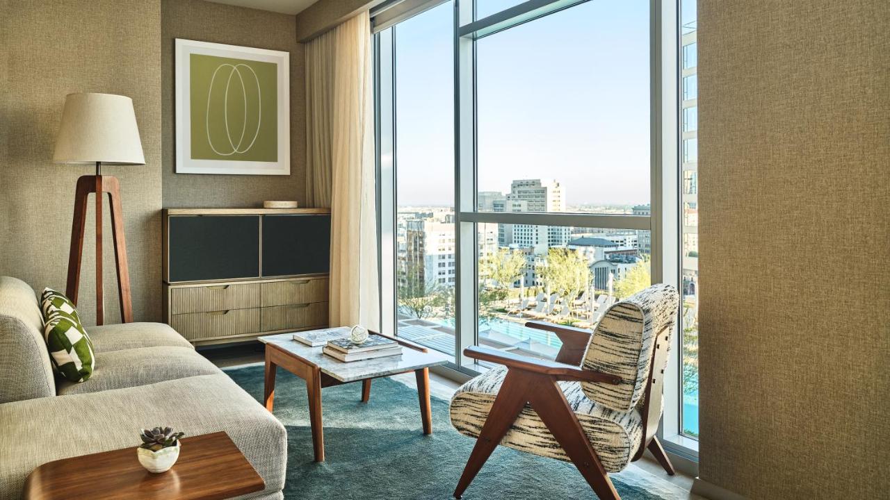 King Studio at Conrad Los Angeles