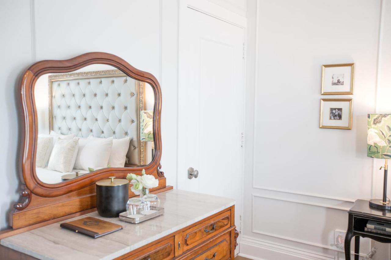 Classic King Room at The Culver Hotel