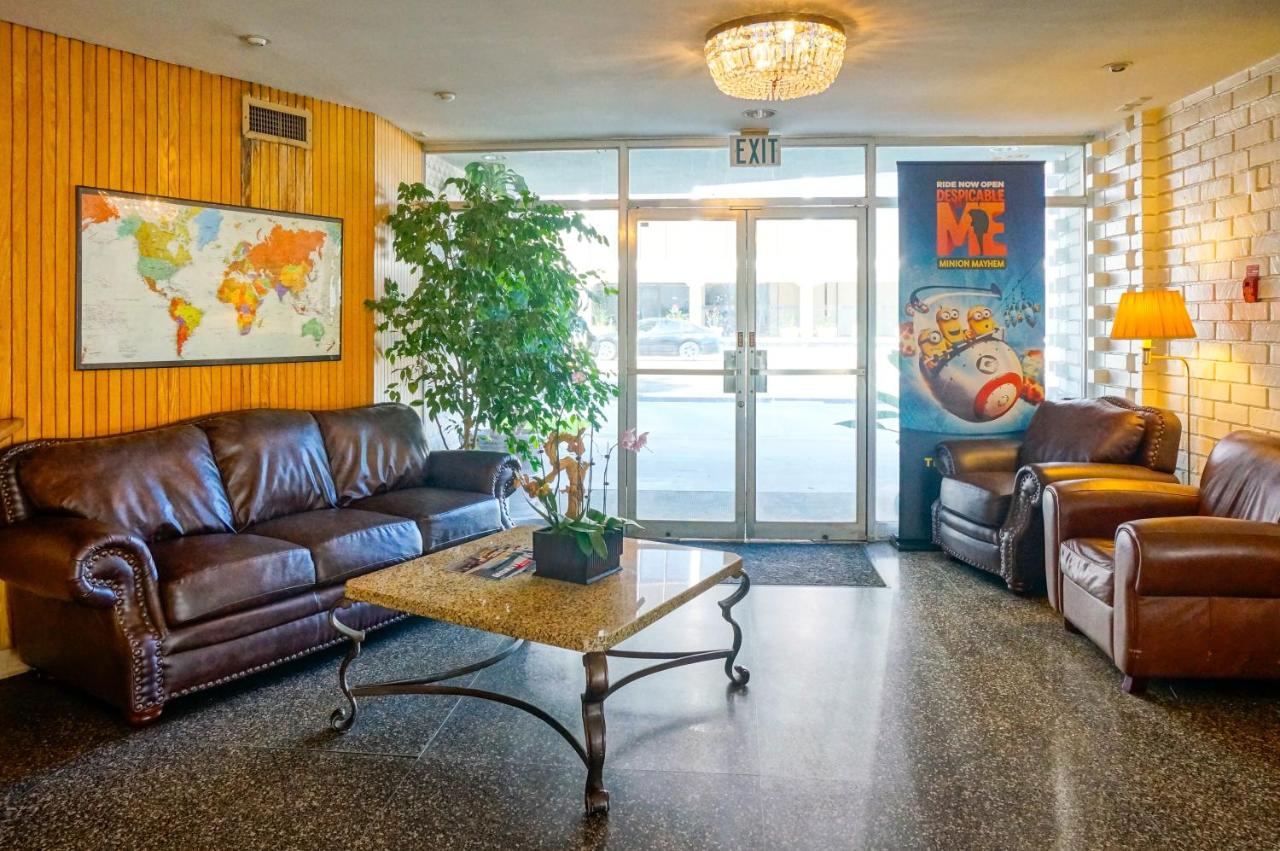 | Dunes Inn - Wilshire