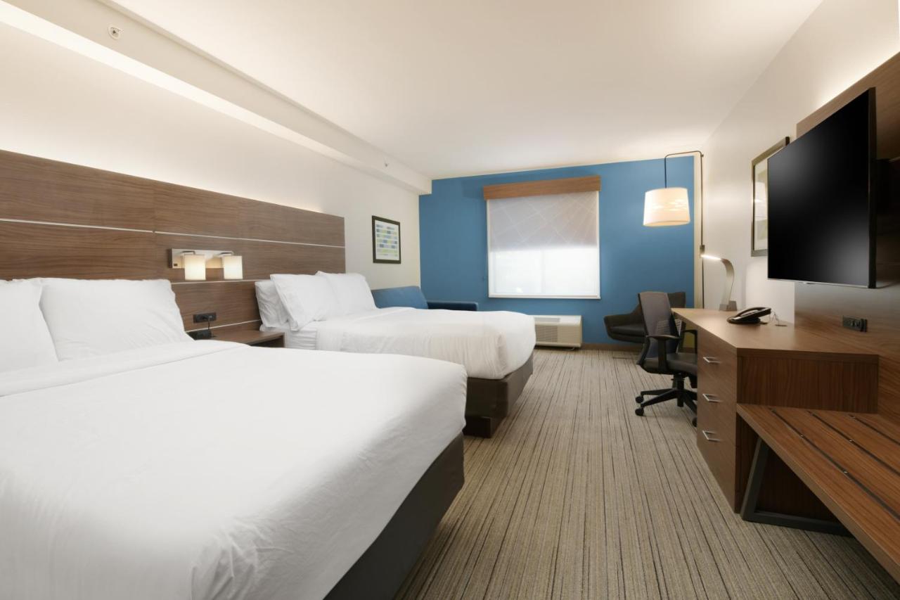 Room #29184042 at Holiday Inn Express & Suites Williamstown - Glassboro by IHG