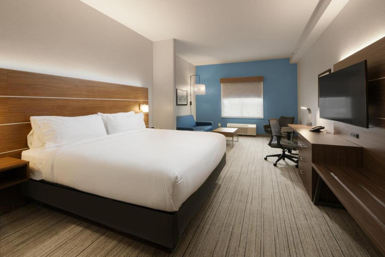 Room #29184040 at Holiday Inn Express & Suites Williamstown - Glassboro, an IHG Hotel