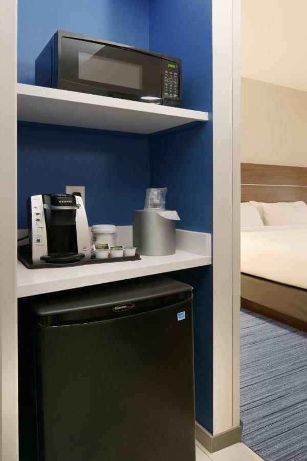 Room #29184039 at Holiday Inn Express & Suites Williamstown - Glassboro, an IHG Hotel