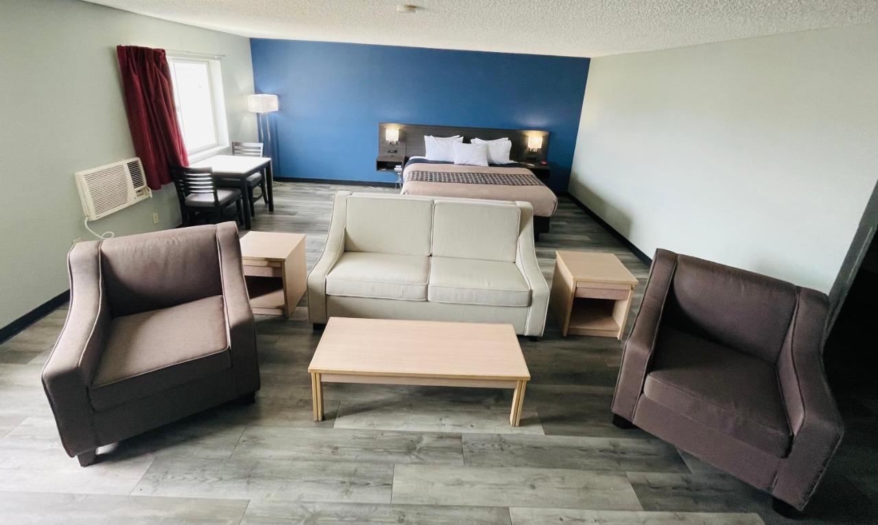 | Americas Choice Inn & Suites