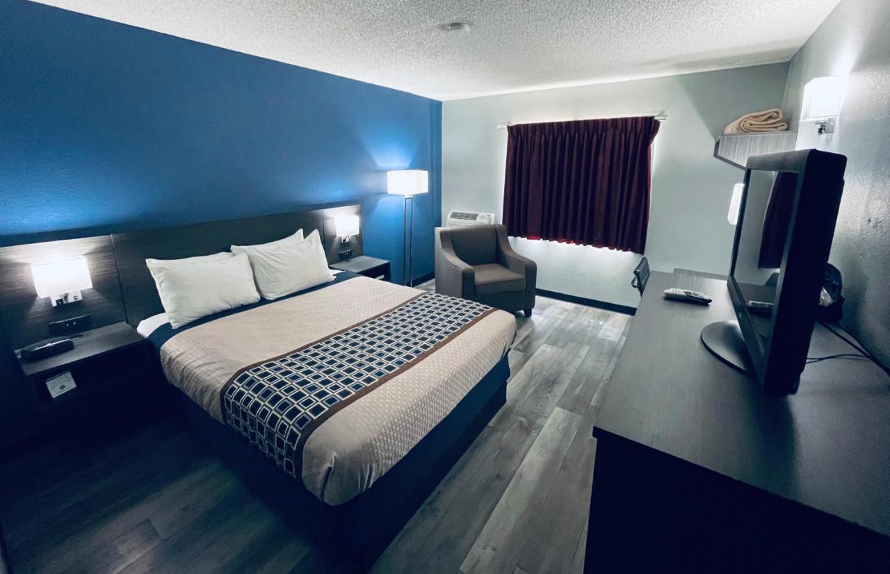 | Americas Choice Inn & Suites