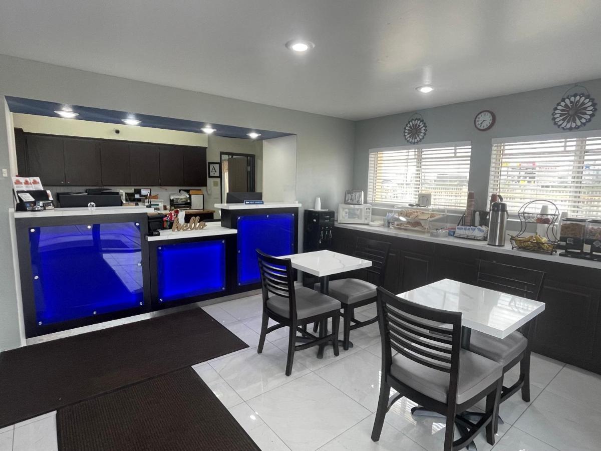 | Americas Choice Inn & Suites