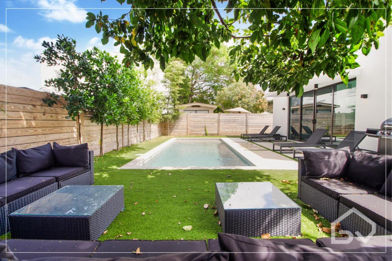  | Villa Noir Design District Miami 4BR & 2BA Sleeps 14 with Grill, Pool Table, Pool & More