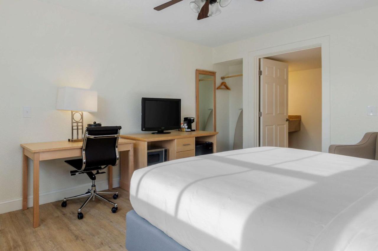 | Port Inn Bar Harbor, Ascend Hotel Collection