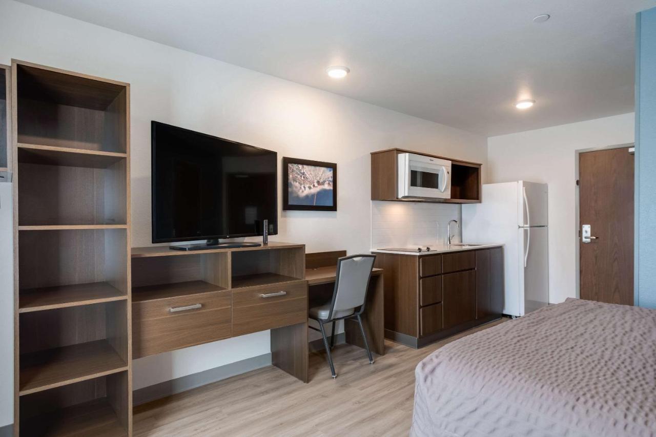 Standard Queen Room with Sofa - Non Smoking at WoodSpring Suites Smyrna-La Vergne