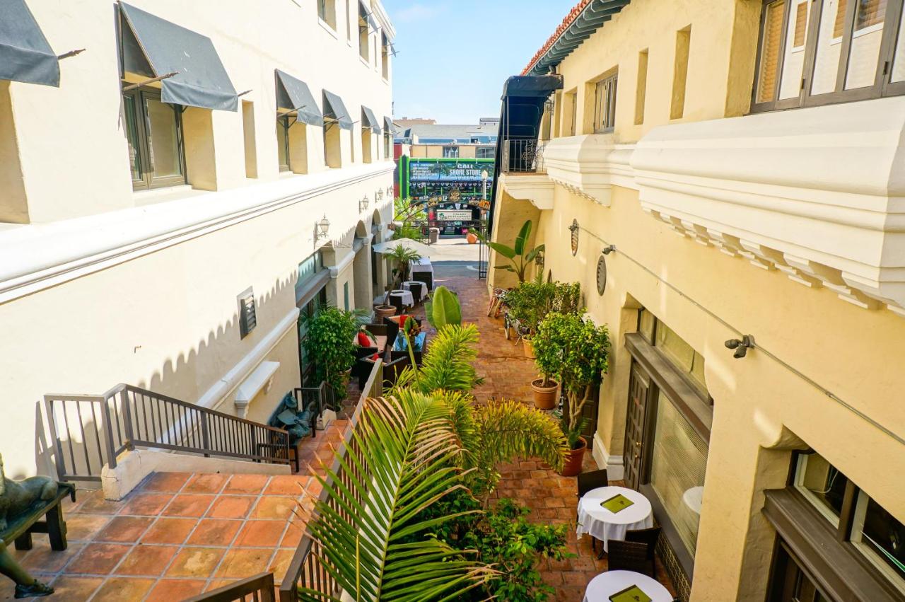 | Balboa Inn, On The Beach At Newport
