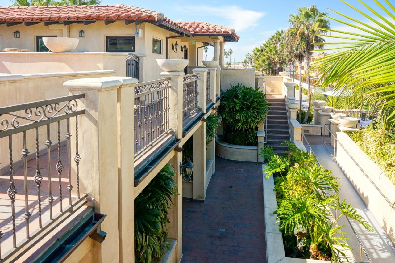 | Balboa Inn, On The Beach At Newport
