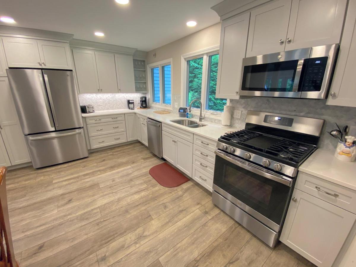 | R7 Ski-in Ski-out Bretton Woods Townhome on 2-mile home trail Mt Washington views