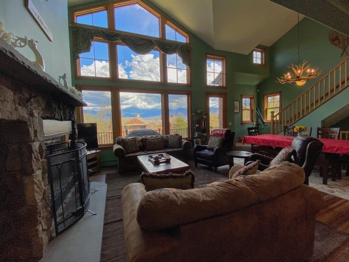 | P5 Ski-in Ski-out rare find Presidential View, single family with garage, pool table, ping pong