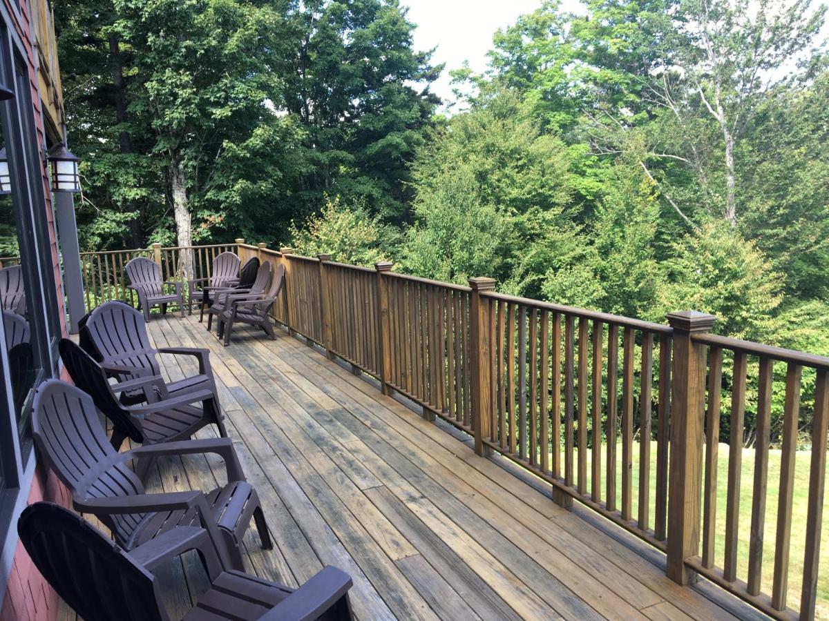 | P5 Ski-in Ski-out rare find Presidential View, single family with garage, pool table, ping pong