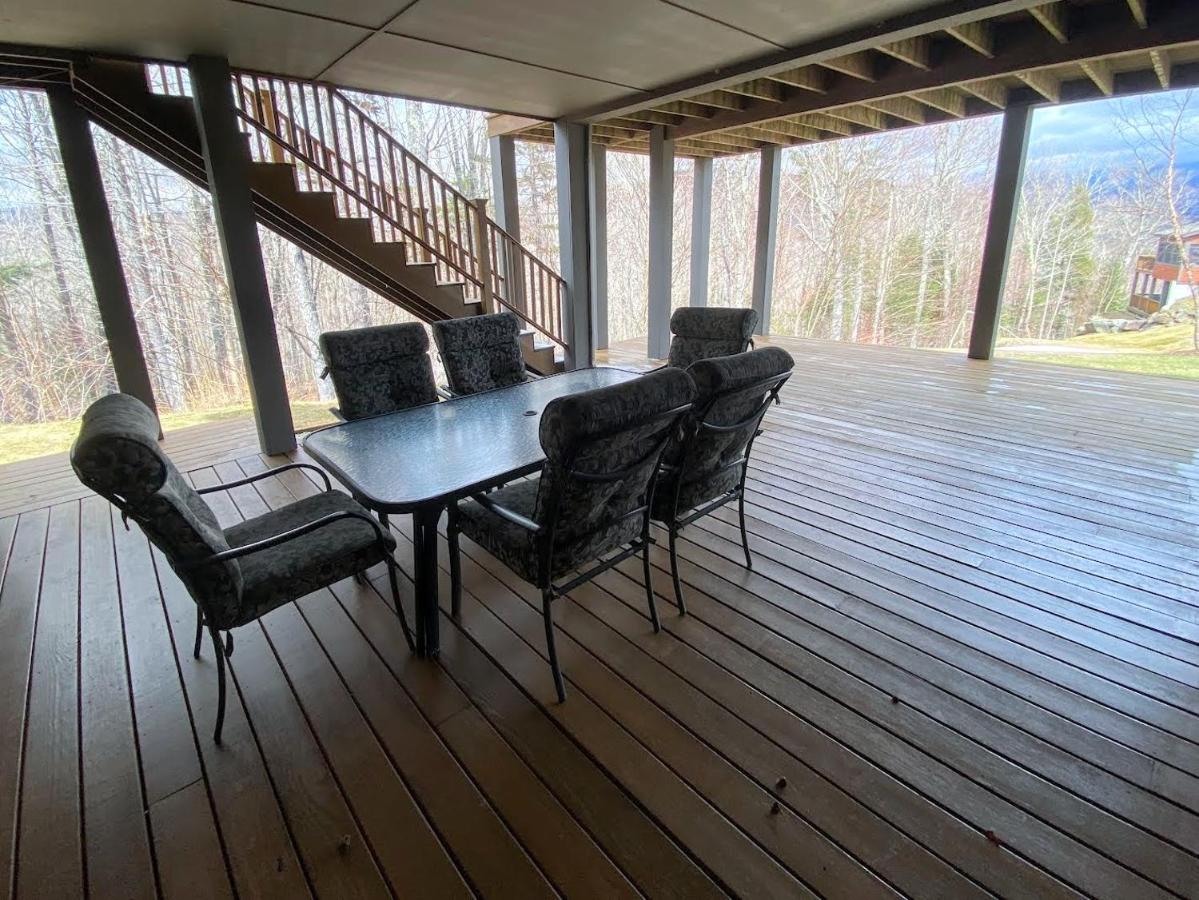 | P5 Ski-in Ski-out rare find Presidential View, single family with garage, pool table, ping pong
