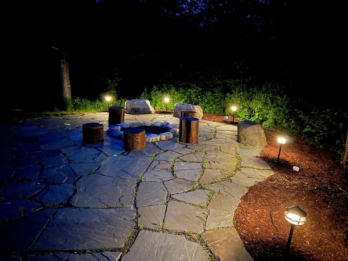 | OR Luxury 'yurt-like' home in Bretton Woods with private beach, firepit, AC, fishing and trails