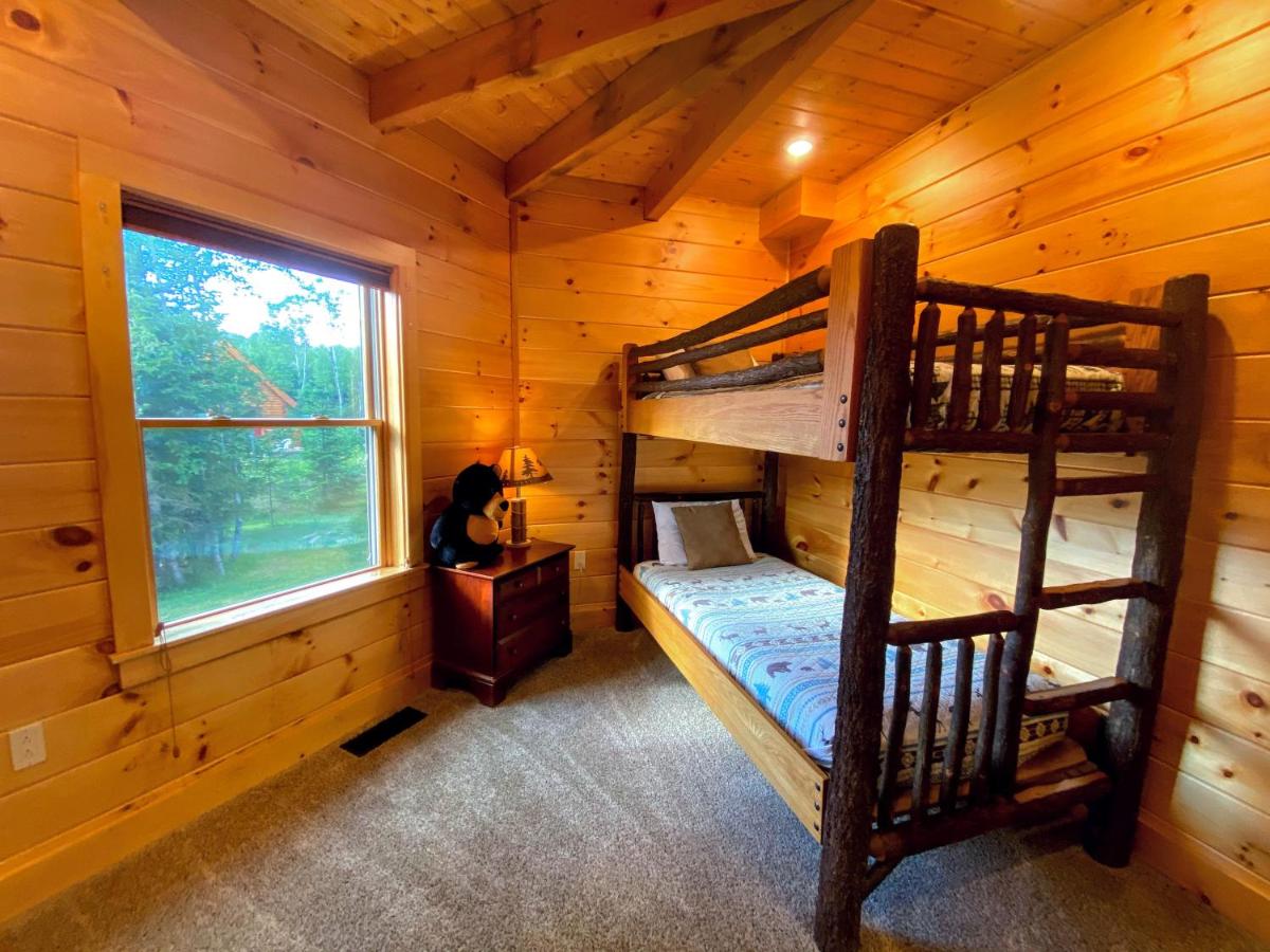 | OR Luxury 'yurt-like' home in Bretton Woods with private beach, firepit, AC, fishing and trails