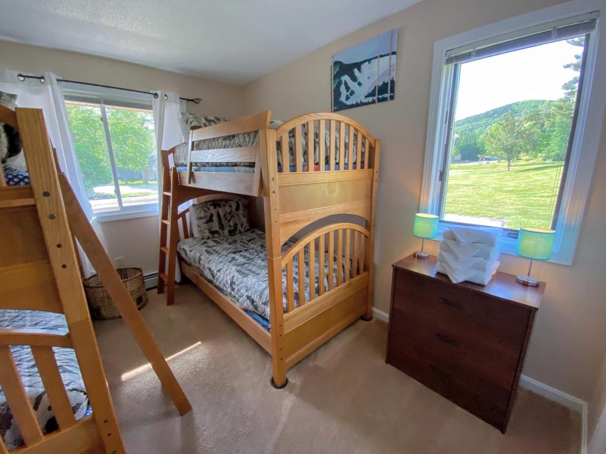 | F4 Warm Fairway Village Townhome, mountain views and large lawn So much to do