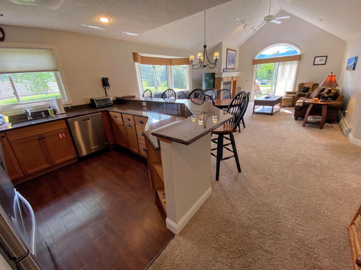  | F5 Renovated home on golf course in Bretton Woods AC