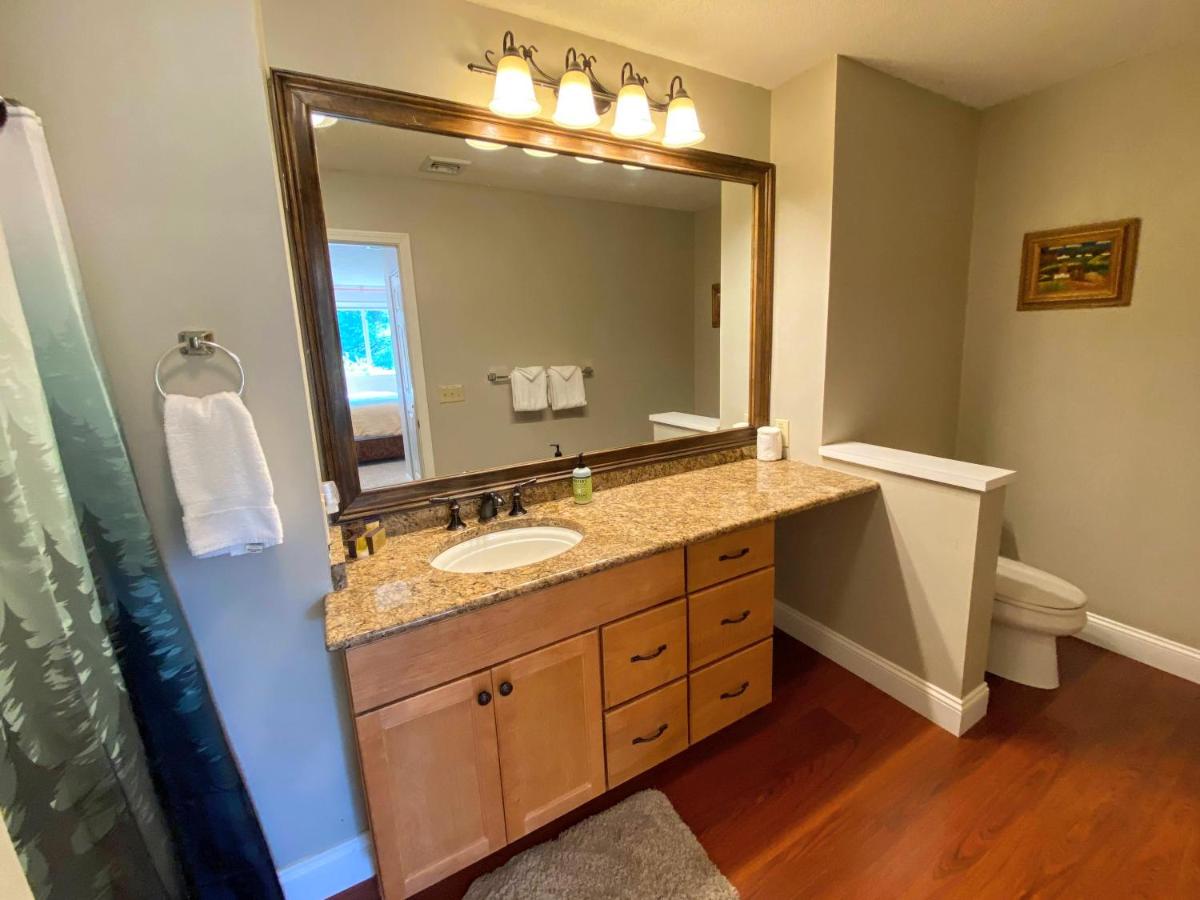  | F5 Renovated home on golf course in Bretton Woods AC
