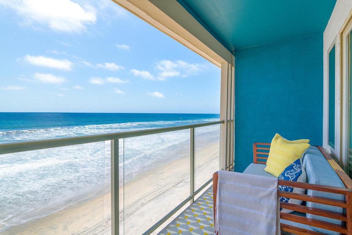 King Room with Ocean View at Beach Terrace