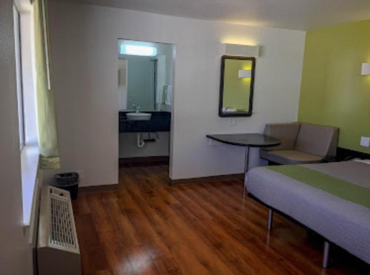 | American Inn