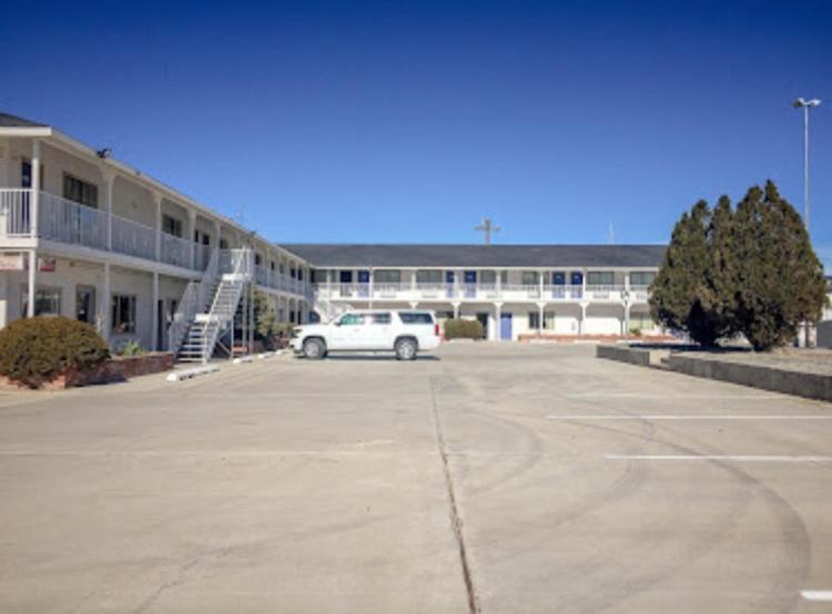 | American Inn