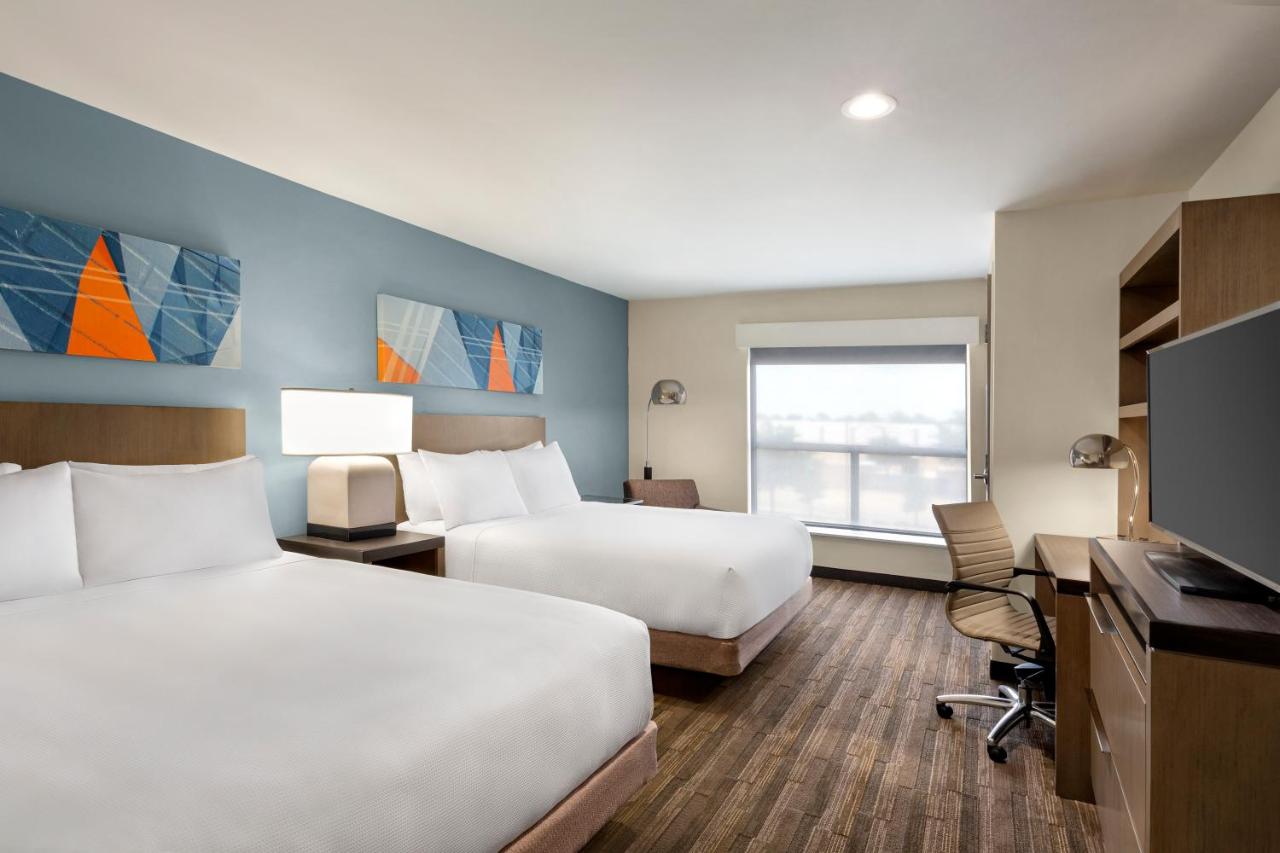 Queen Room at Hyatt House Bryan/College Station