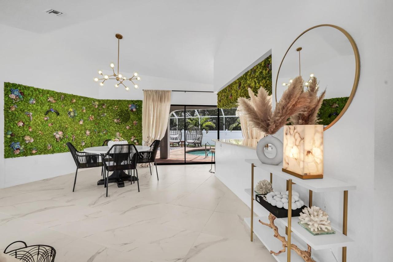 | Glamorous 3-Bedroom Villa with Heated Pool Sarasota Area