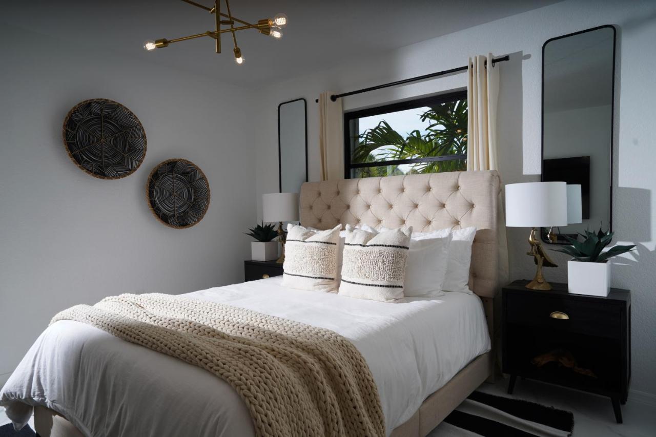 | Glamorous 3-Bedroom Villa with Heated Pool Sarasota Area