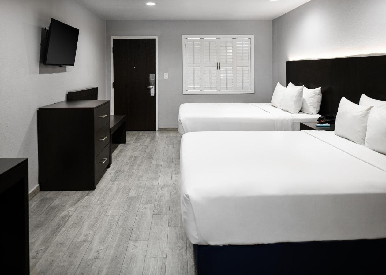 | Hollywood Inn Express LAX