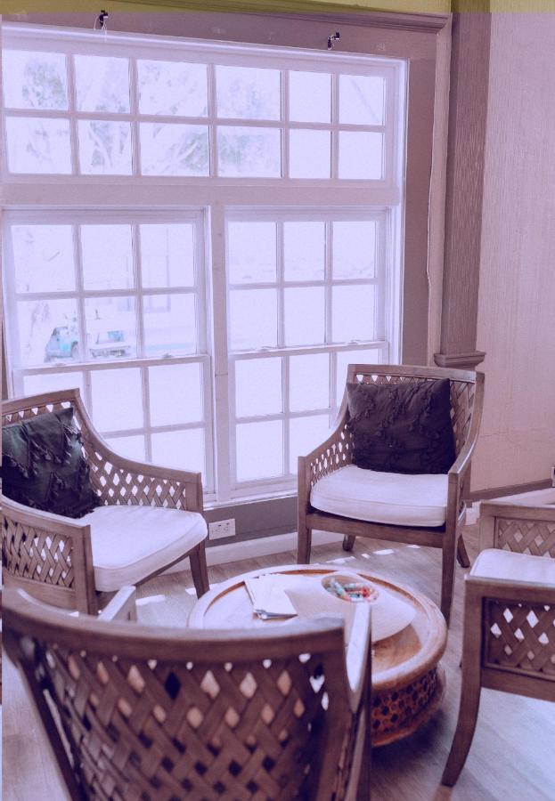 | Hermosa Hotel