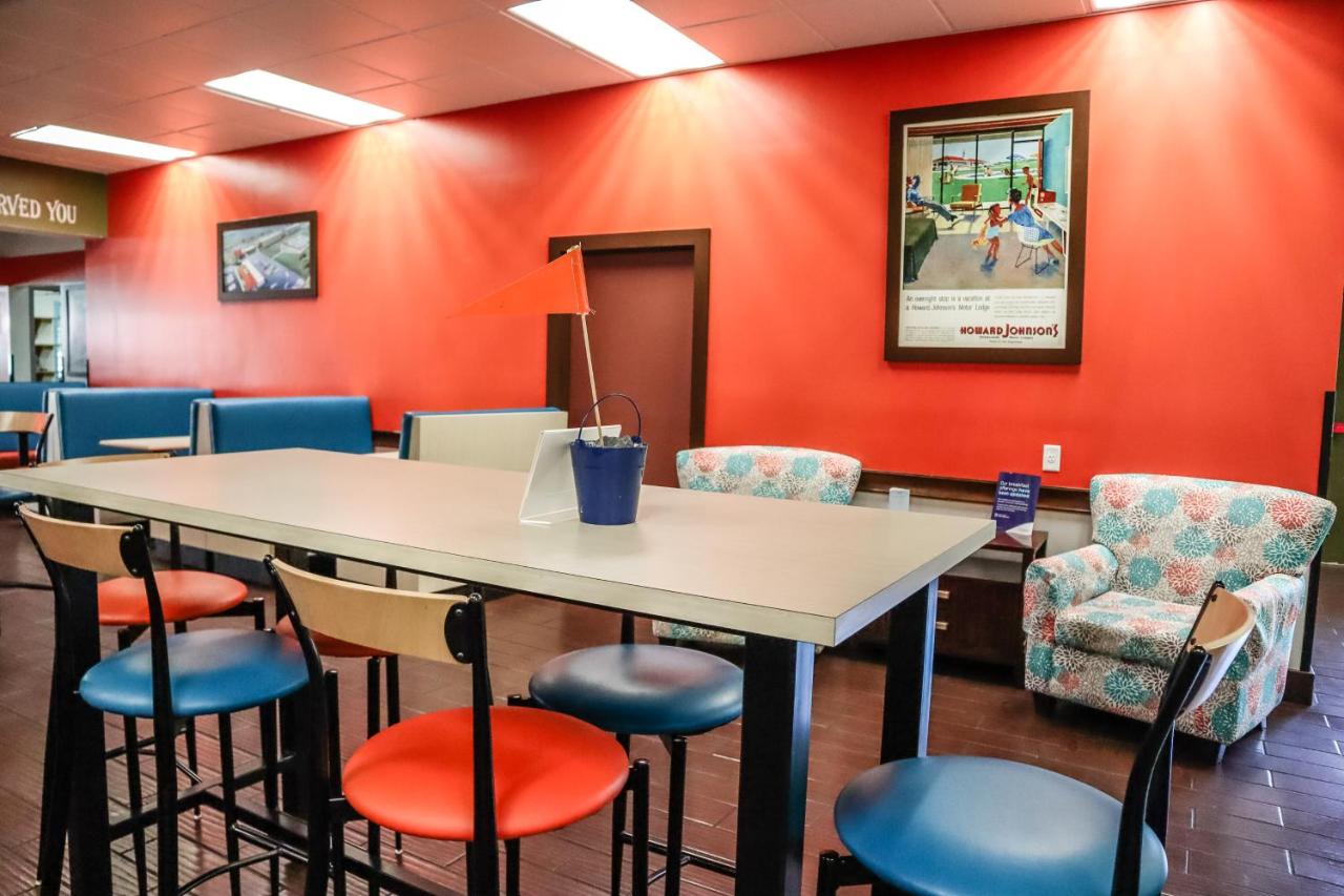 | Howard Johnson by Wyndham Ocala FL