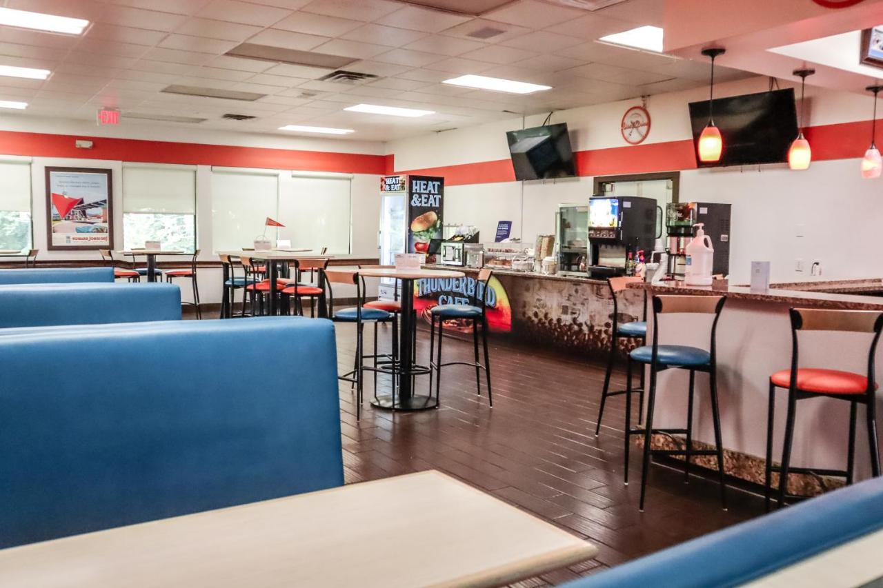 | Howard Johnson by Wyndham Ocala FL
