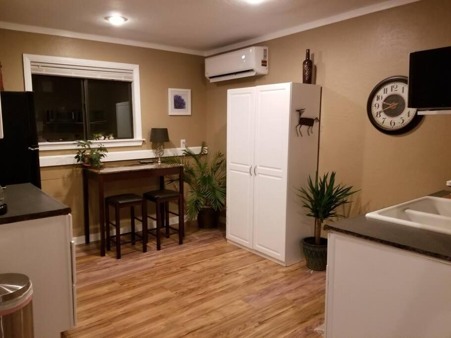  | Stunning Red Rocks; W. Sedona, Walk to trls! 1 bd!