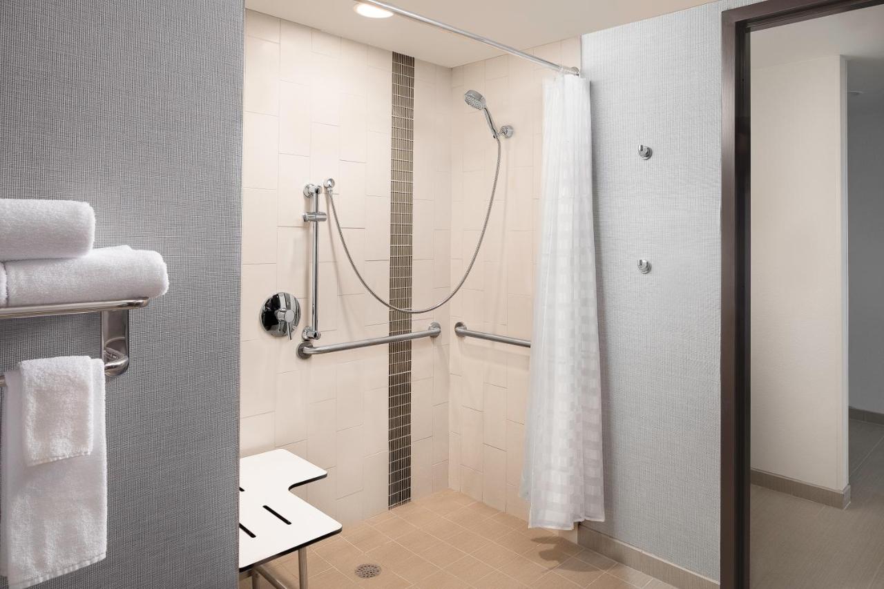 Room, 1 King Bed (Ada W/Shower) at Hyatt Place Santa Cruz