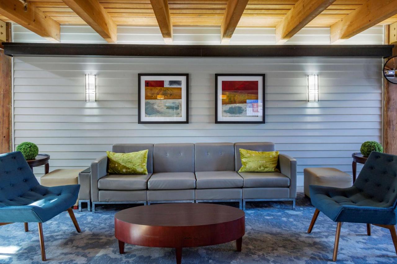 | Best Western Plus Como Park Hotel