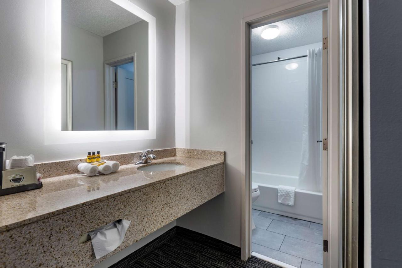 | Best Western Plus Como Park Hotel