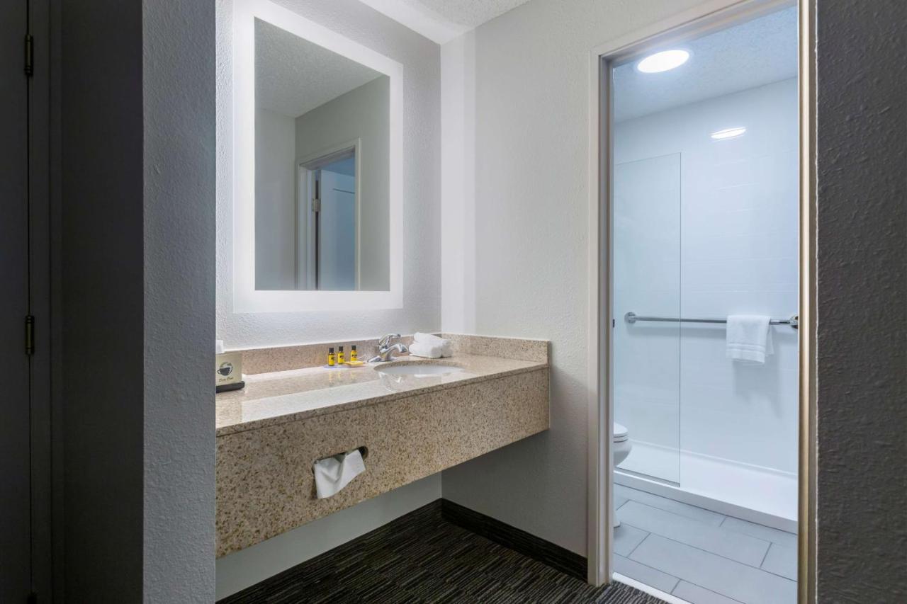 | Best Western Plus Como Park Hotel