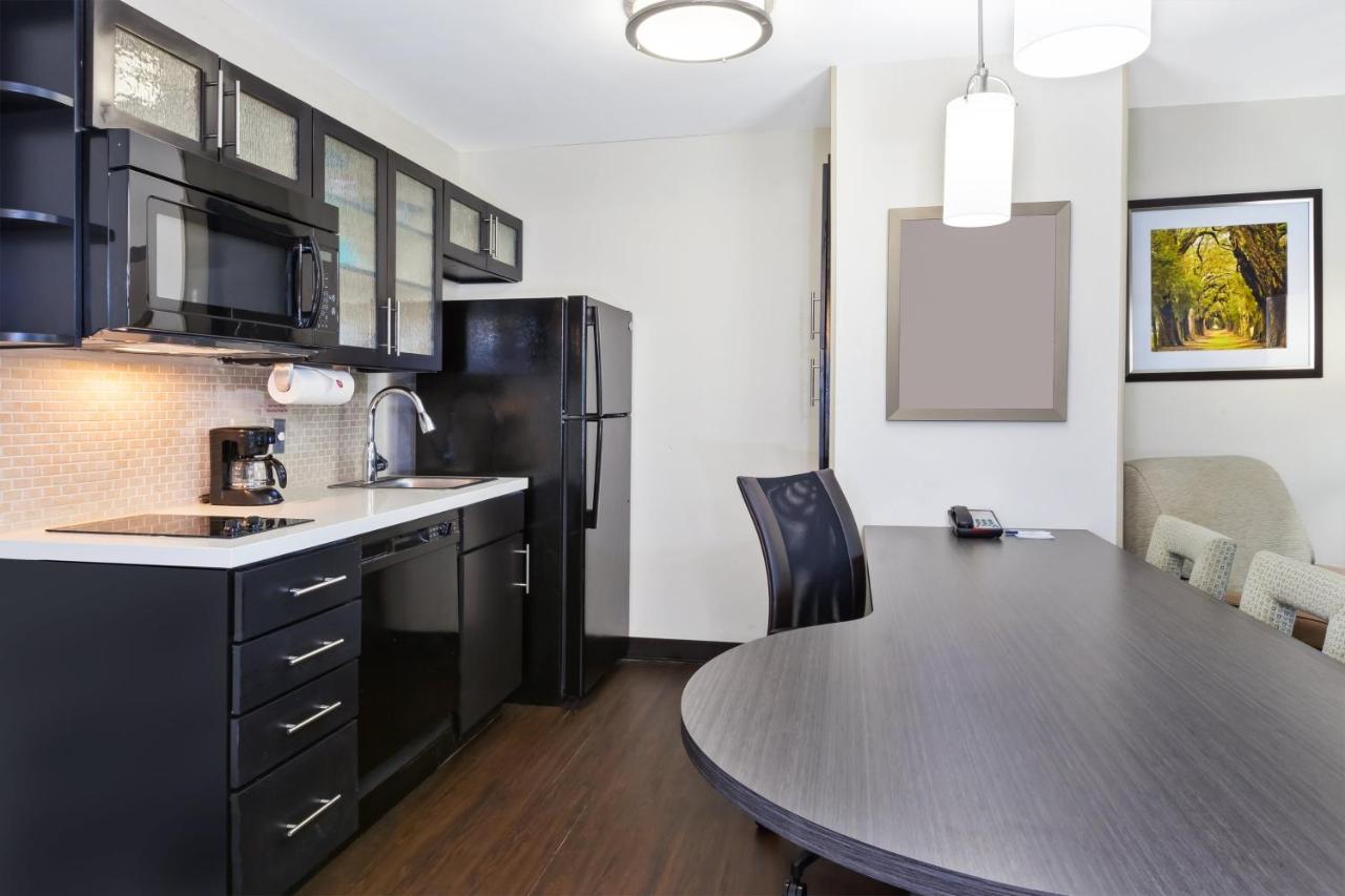 One-Bedroom Queen Suite - Non-Smoking at Candlewood Suites Huntersville by IHG