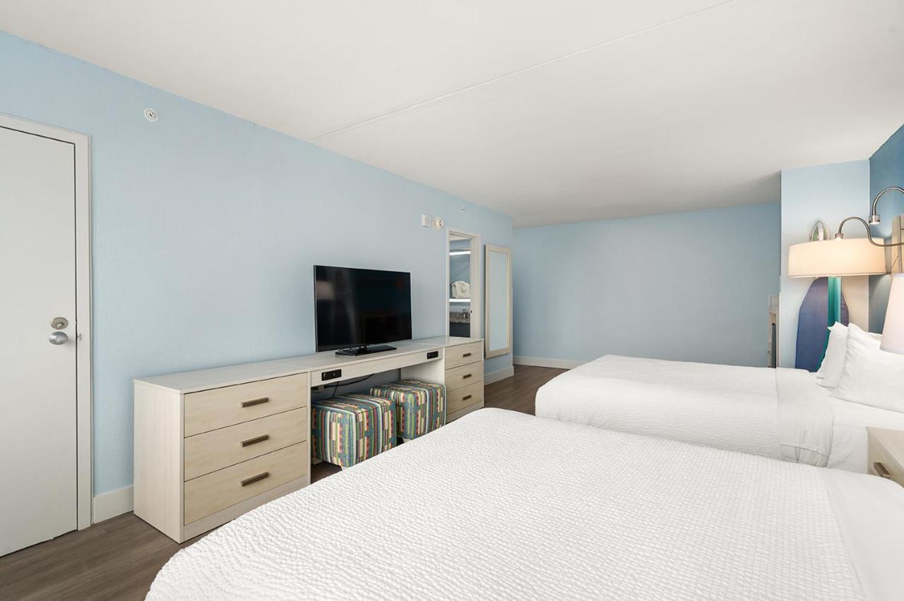 Standard Room With Two Double Beds - Pet Friendly at Fenwick Inn