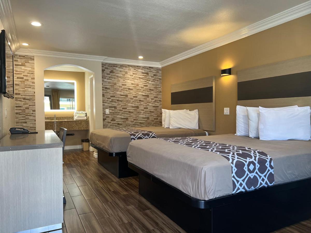 | Walnut Inn & Suites West Covina