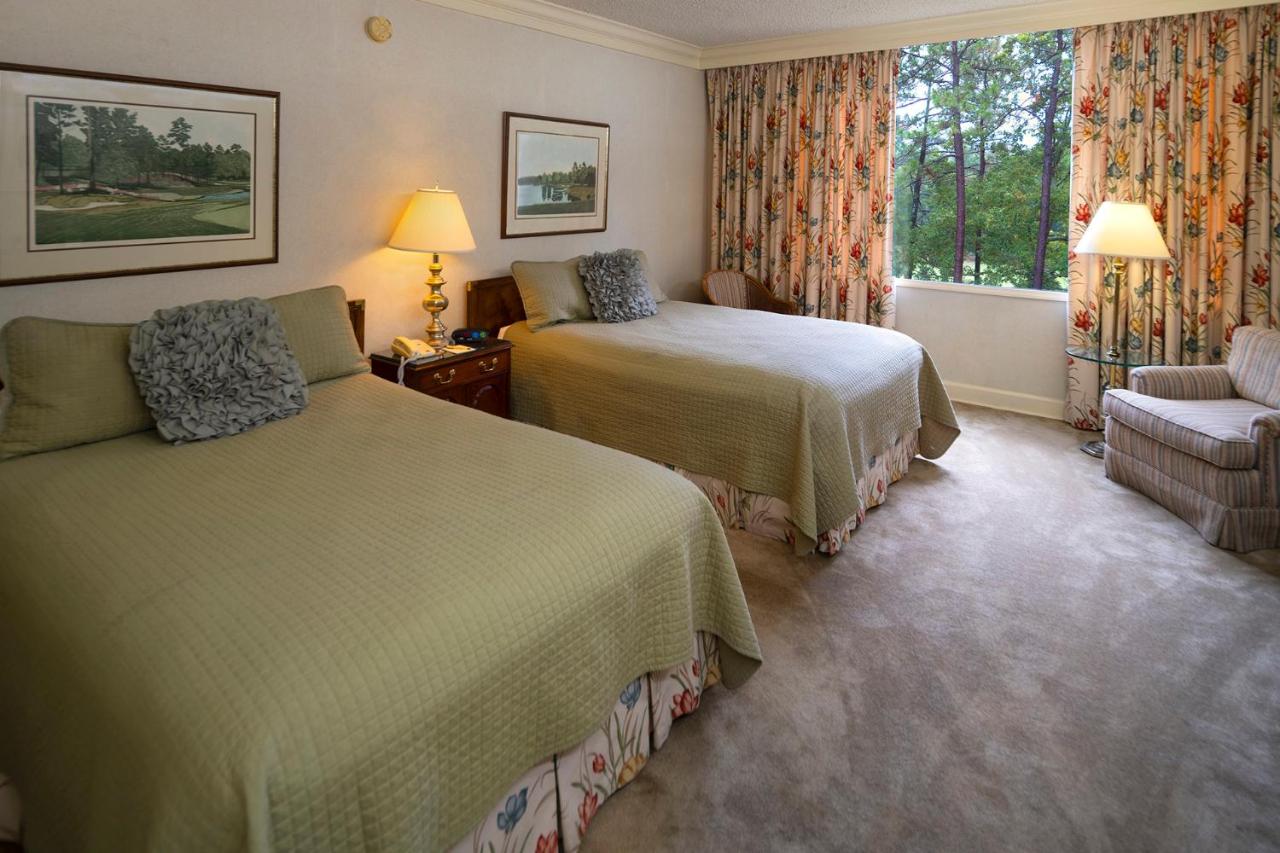 | The Inn at Houndslake