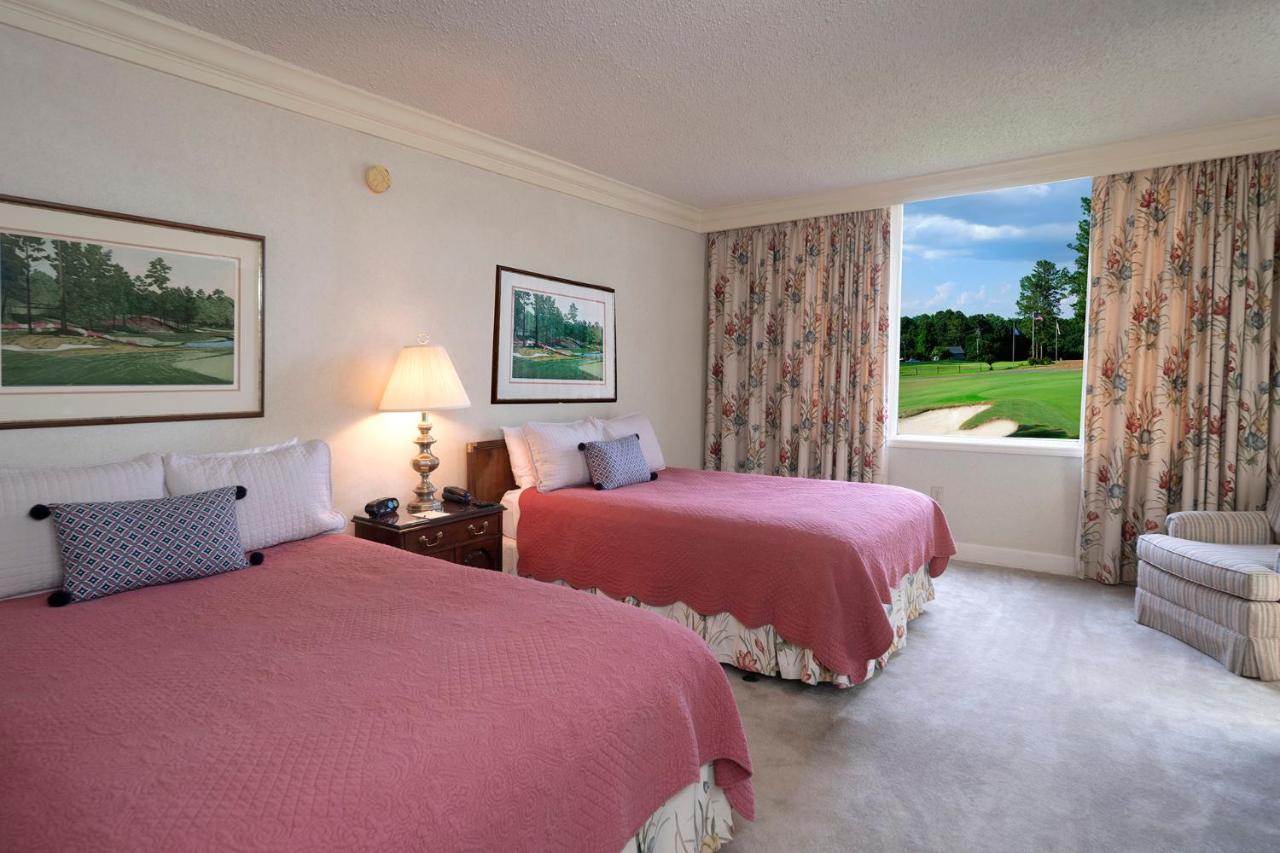| The Inn at Houndslake