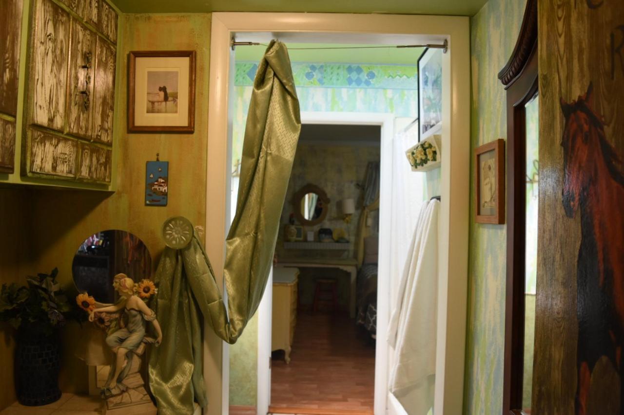  | Dumplin Patch Bed & Breakfast