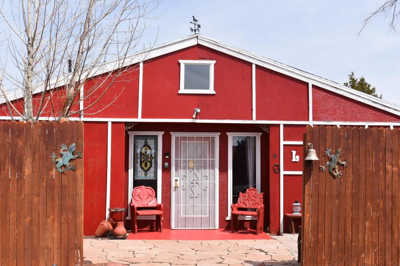  | Dumplin Patch Bed & Breakfast
